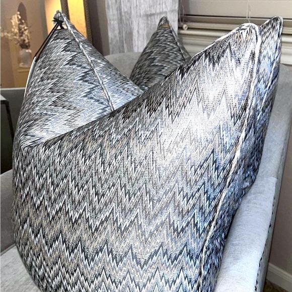 1-NWT CALLISTO HOME DECORATIVE PILLOW (please read description for details) - Picture 14 of 14